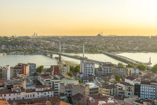 Serata panoramica a Istanbul. Vista dalla Torre di Galata — Foto Stock