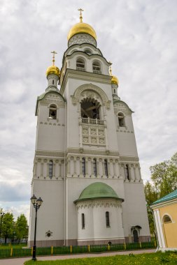 Geleneksel Rus klasik mimari tarzı bahar Moskova'da Ortodoks kiliseleri