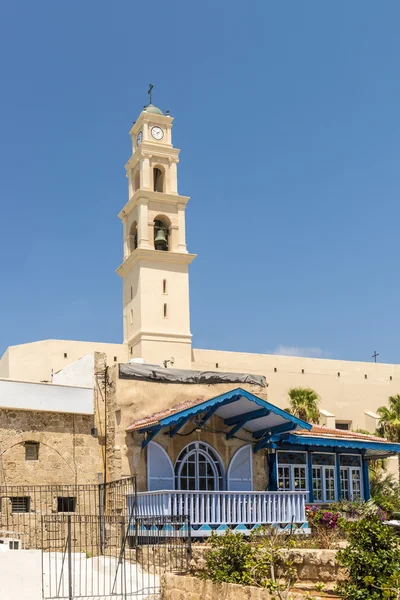 Altes katholisches Kloster in der israelischen Stadt Jaffa — Stockfoto