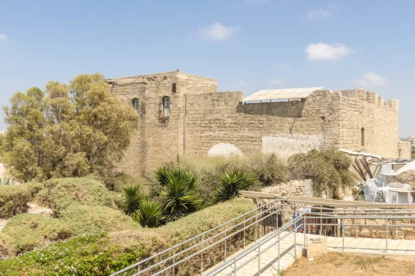 Ruas estreitas da velha Jerusalém. Casas de pedra e arcos — Fotografia de Stock