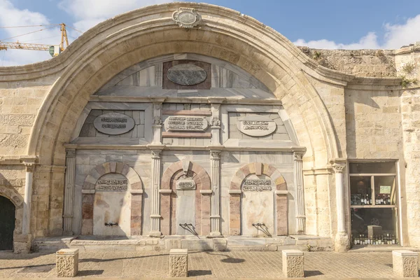 ヤッファで古代のモスク。テル ・ アビブ。イスラエル — ストック写真