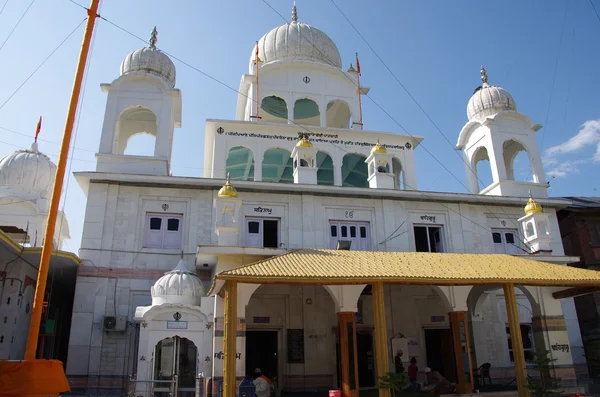 Srinagar Kasmír indiai szikh templomban — Stock Fotó