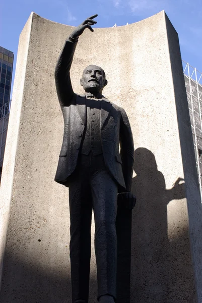 Памятник в Буэнос-Айресе — стоковое фото