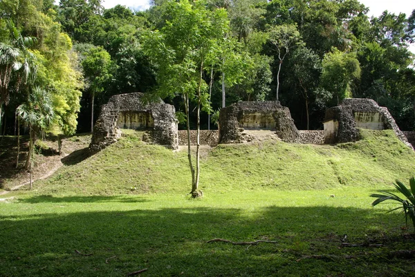 在危地马拉的玛雅遗址 — 图库照片