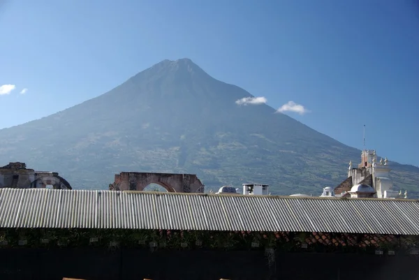 Vulcão em Guatemala — Fotografia de Stock