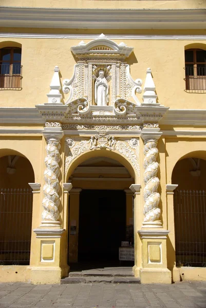 Kostel v Antigua Guatemala — Stock fotografie