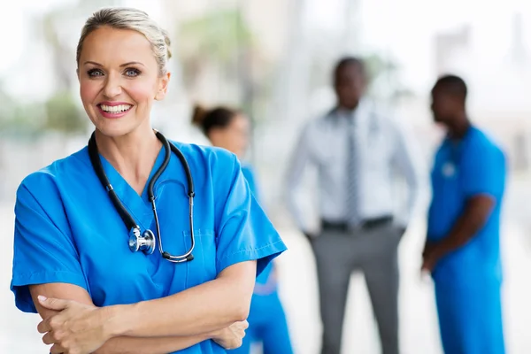 Schöne Krankenschwester — Stockfoto