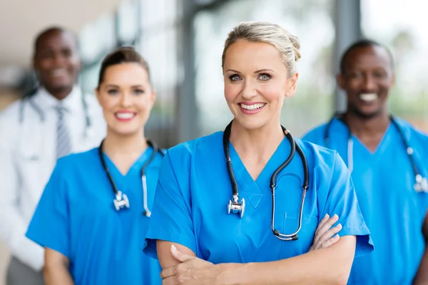 Mediziner im Krankenhaus — Stockfoto