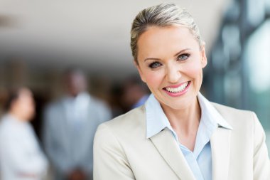 Olgun bir iş kadını.