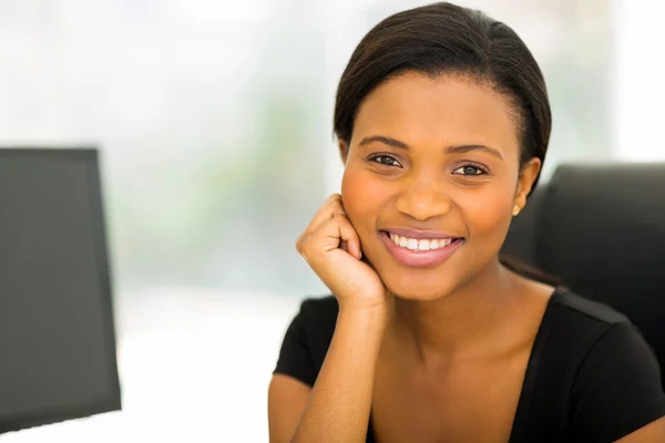 Young african office worker — Stock Photo, Image