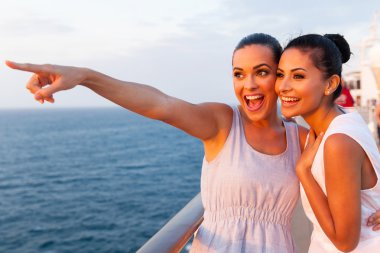 Kadın eğlenceli cruise gemi