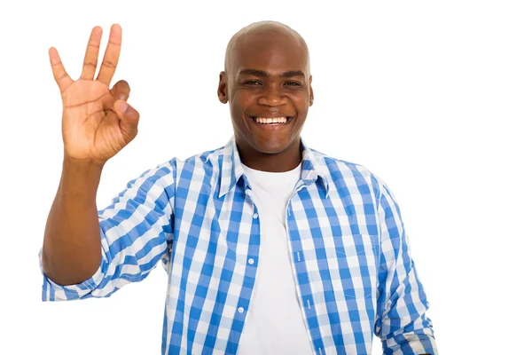 Чоловік дає знак правої руки — стокове фото