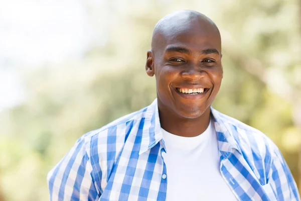 Homme américain souriant — Photo