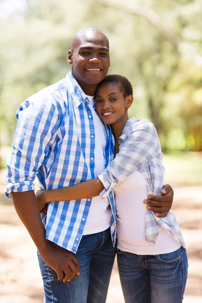 Couple hugging in forest — Stock Photo, Image