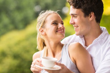 Genç çift birbirimizi 