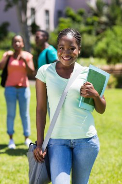 Afro Amerikan Üniversitesi Öğrenci kitapları ile