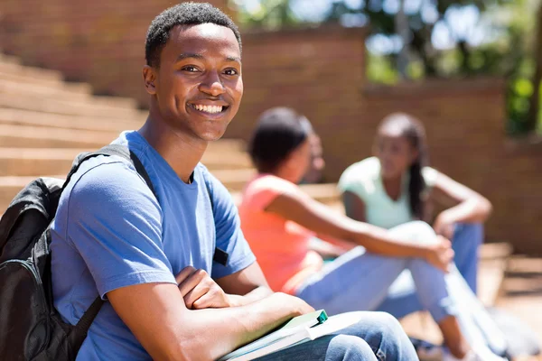 Afrikanska college pojke porträtt — Stockfoto