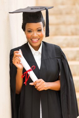 Afro Amerikan lisansüstü holding diploma