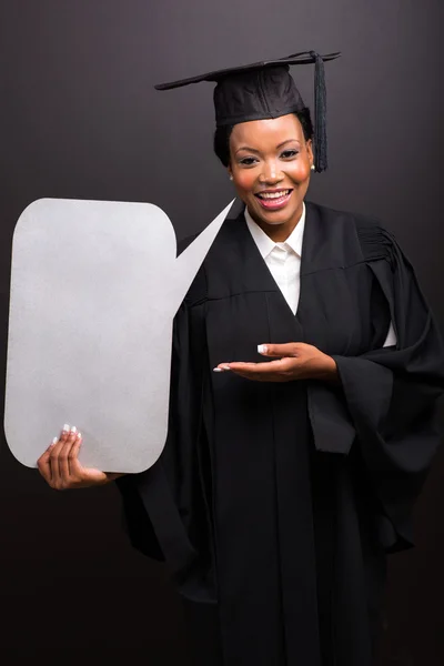 Γυναίκα απόφοιτος με κενό κείμενο φούσκα — Φωτογραφία Αρχείου