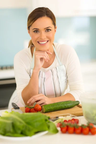 Woman in home kitchen — Stock Photo, Image