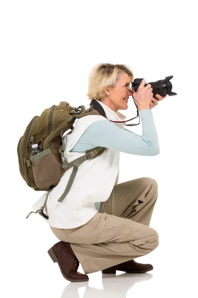 Fotógrafa feminina de meia idade — Fotografia de Stock