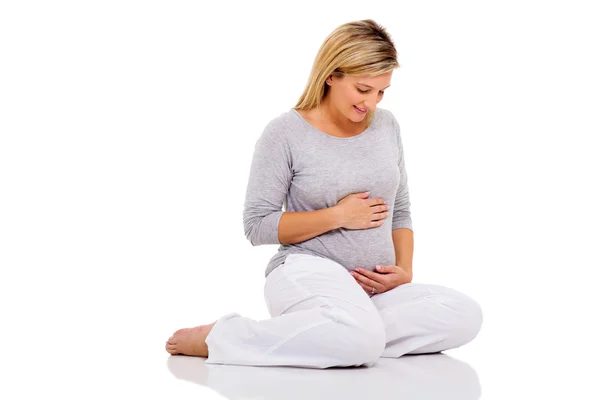 Gravid kvinna på golvet — Stockfoto