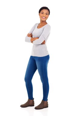 kadın kolları katlanmış