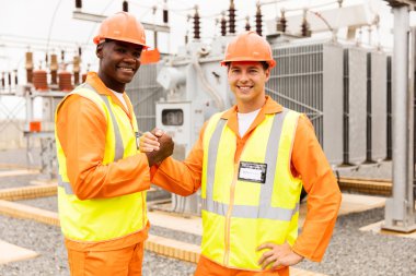 elektrik mühendisleri birlikte çalışma