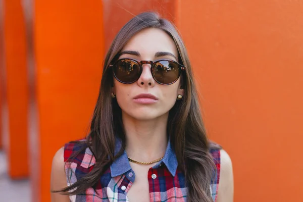 Jovem mulher bonita — Fotografia de Stock