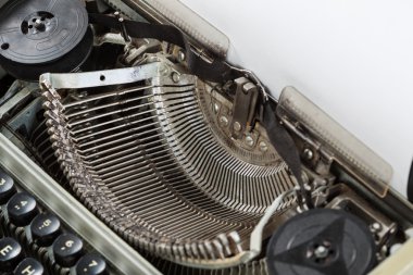 Eski vintage antika daktilo makinesi