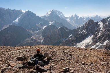 Fiyatı yüksek Dağları.