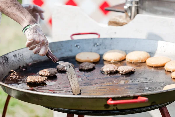 Barbecue sur le gril — Photo