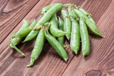 yeşil bezelyeler.