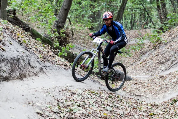 Amatérský cyklistický soutěže — Stock fotografie