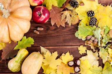 Doğal sonbahar çerçeve.