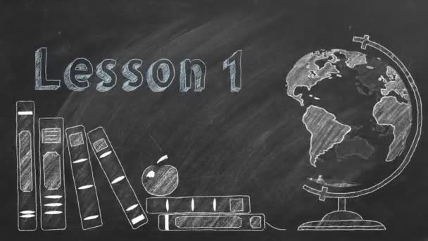 レッスン1 と書かれた回転する地球と教科書は黒板にチョークで描かれています 教育の概念 第十編 — ストック動画