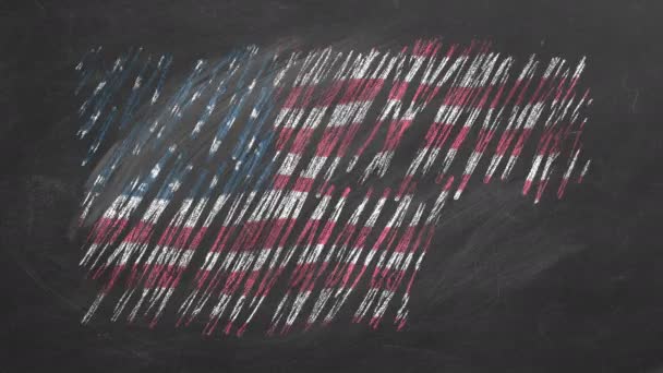 美利坚合众国的国旗是用粉笔画在黑板上的 不同国家的一大系列旗帜之一 出国留学概念 旅行概念 — 图库视频影像