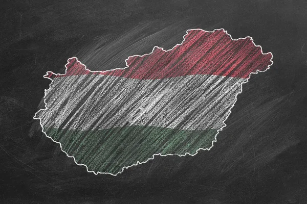 Χάρτης Χώρας Και Σημαία Της Ουγγαρίας Σχέδιο Κιμωλία Έναν Πίνακα — Φωτογραφία Αρχείου