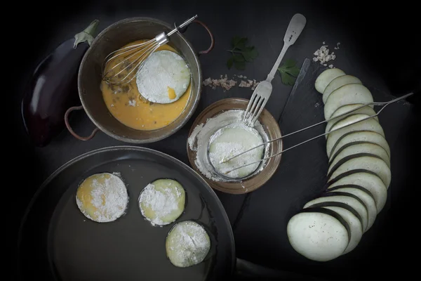 Preparación de berenjena frita — Foto de Stock