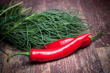 Agretti ve pul biber