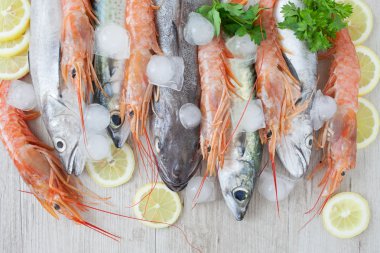 Karışık ham deniz ürünleri 