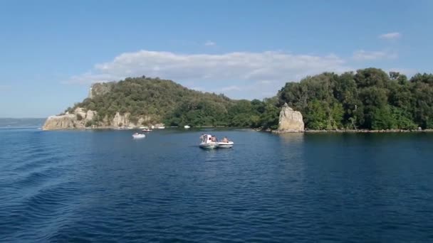 Bisentina sziget Bolsena Viterbo tó Olaszország — Stock videók