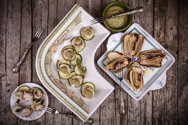 Mulle filé med grillad Zucchini och fänkål — Stockfoto