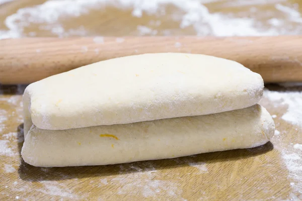 Pastel de hojaldre crudo — Foto de Stock