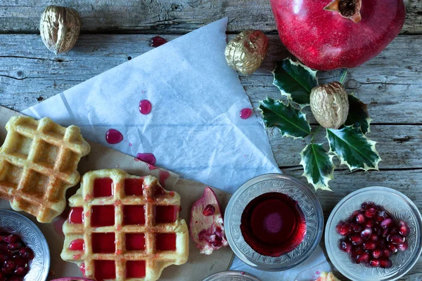 Café da manhã de Natal com waffle — Fotografia de Stock