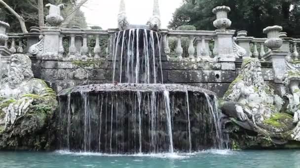 La fuente de los gigantes en Villa Lante Garden — Vídeos de Stock