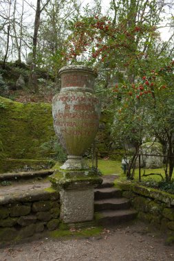 eski kutsal vazoya ahşap bomarzo İtalya