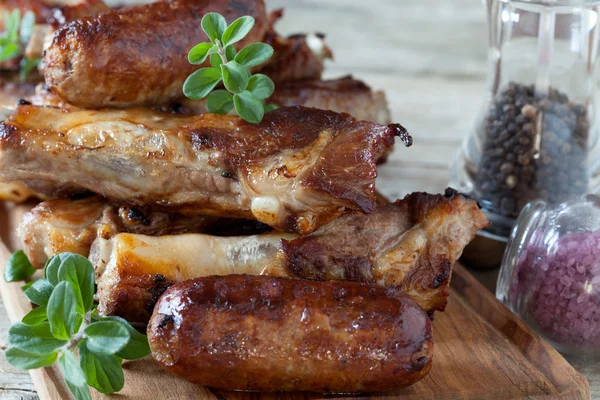 Жареное мясо свинины — стоковое фото