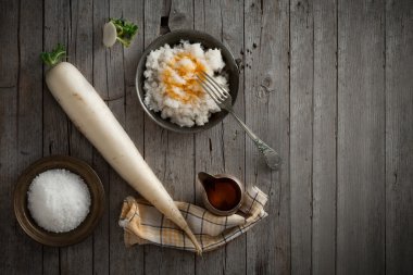 Daikon turp salatası