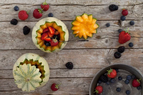 Melouny a měkké ovoce — Stock fotografie